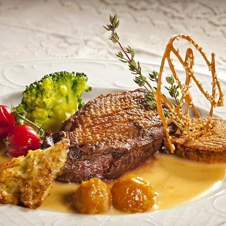 Chateau Des Monthairons Hotel Restaurant Gastromaison Spa Privatif Les Monthairons Zewnętrze zdjęcie